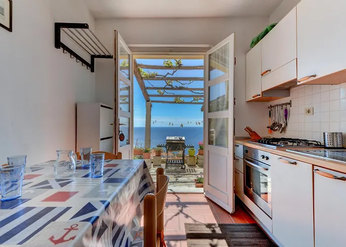 Casa Ebate
